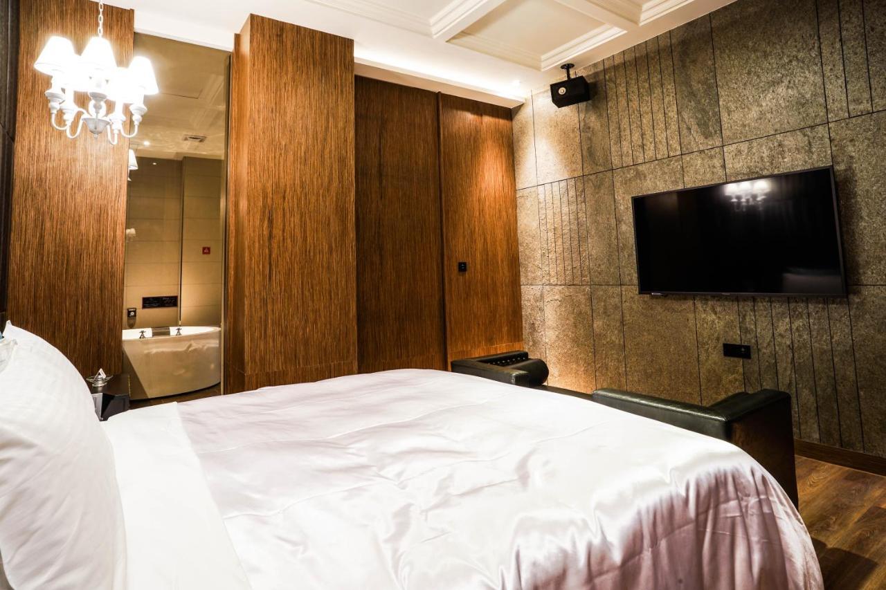 Shu Xin Motel Nantou Exterior foto